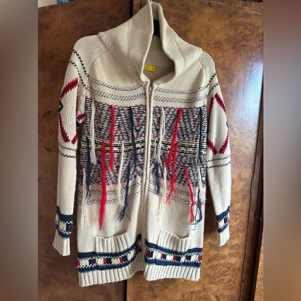 Dee Elle “fringe with benefits” sweater jacket
